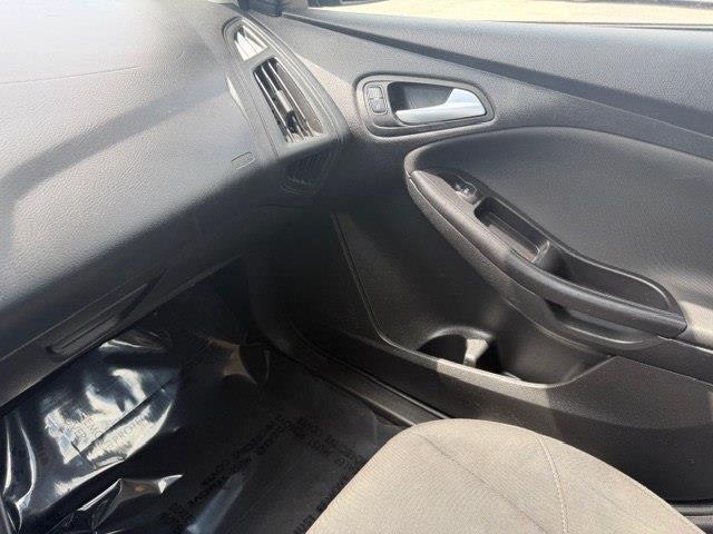 Ford Focus SE Hatch 2015