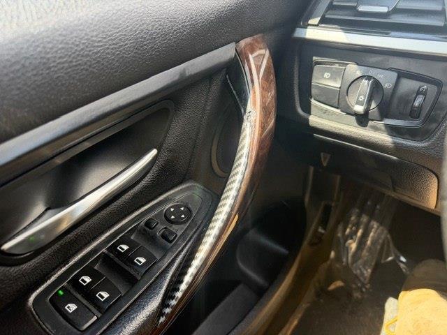 BMW 3-Series 328i Sedan 2015