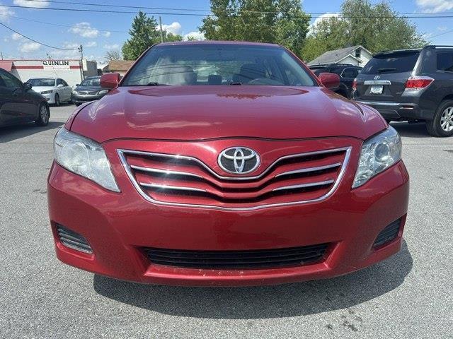 Toyota Camry LE 6-Spd AT 2011