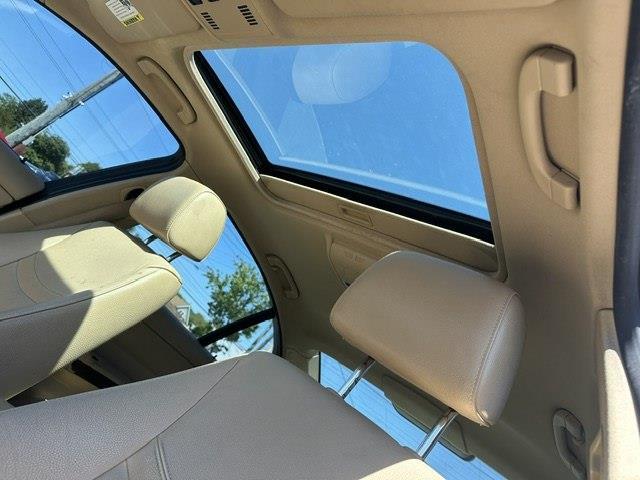 BMW 3-Series 328i xDrive 2011