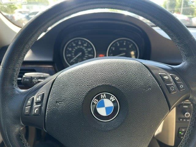 BMW 3-Series 328i xDrive 2011