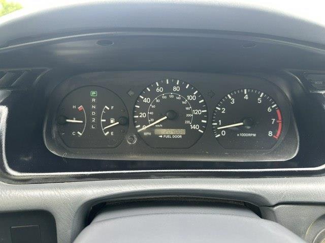 Toyota Camry LE 2001