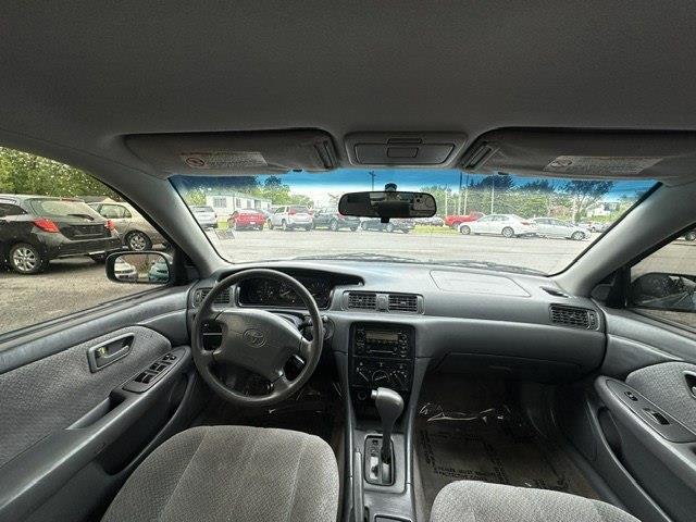 Toyota Camry LE 2001