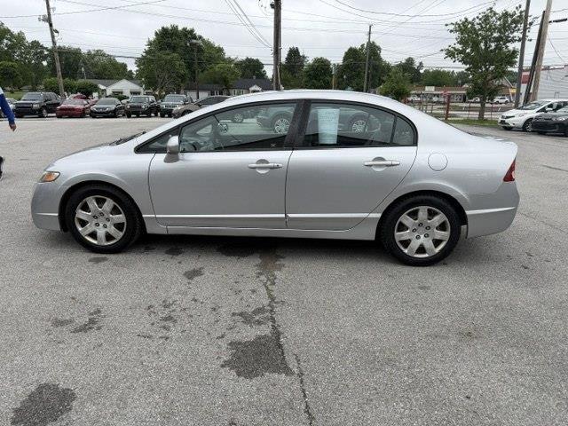 Honda Civic LX Sedan 5-Speed AT 2010