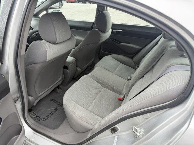 Honda Civic LX Sedan 5-Speed AT 2010