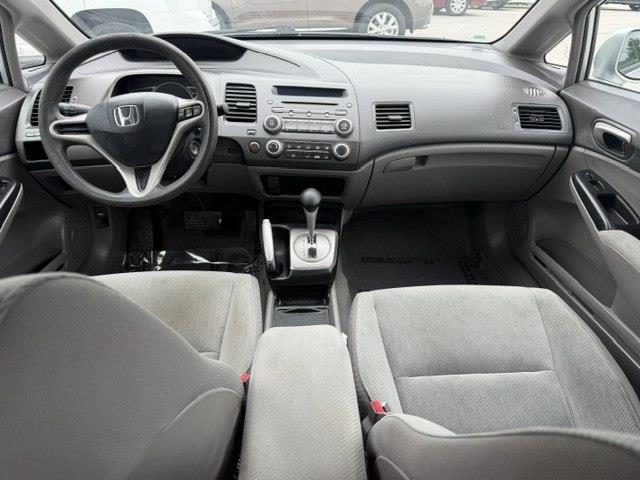 Honda Civic LX Sedan 5-Speed AT 2010