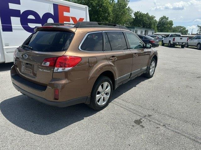 Subaru Outback 2.5i Premium 2011