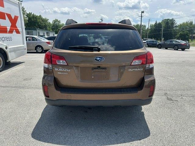 Subaru Outback 2.5i Premium 2011