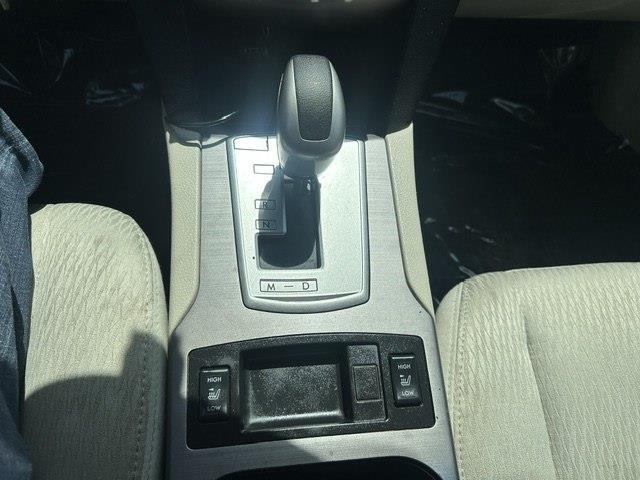 Subaru Outback 2.5i Premium 2011