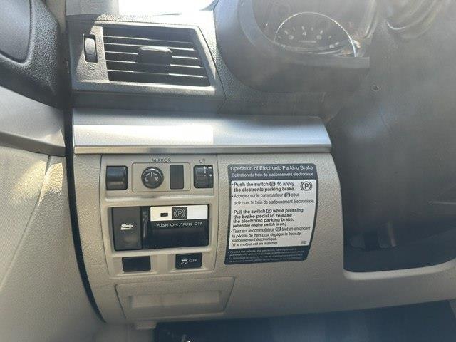 Subaru Outback 2.5i Premium 2011