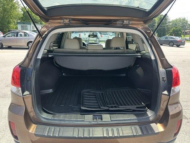 Subaru Outback 2.5i Premium 2011