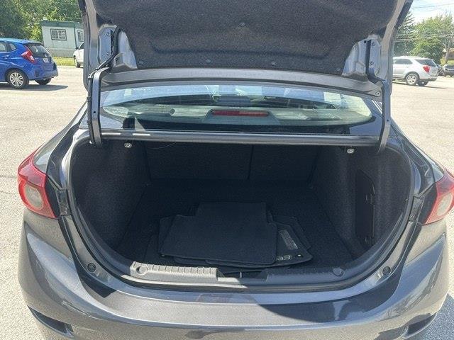 Mazda MAZDA3 i Touring AT 4-Door 2015