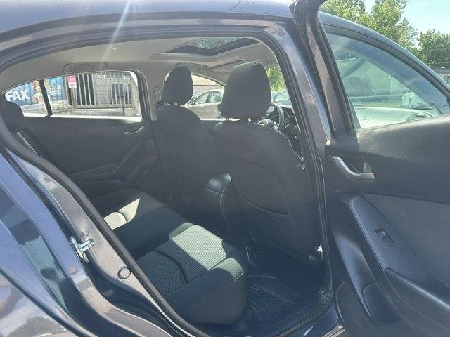 Mazda MAZDA3 i Touring AT 4-Door 2015
