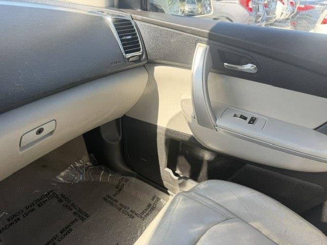 GMC Acadia SLT-2 FWD 2009