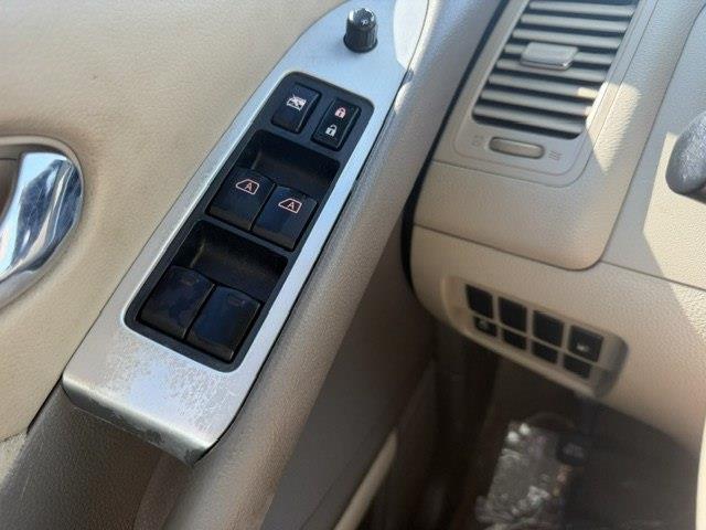 Nissan Murano SV AWD 2012