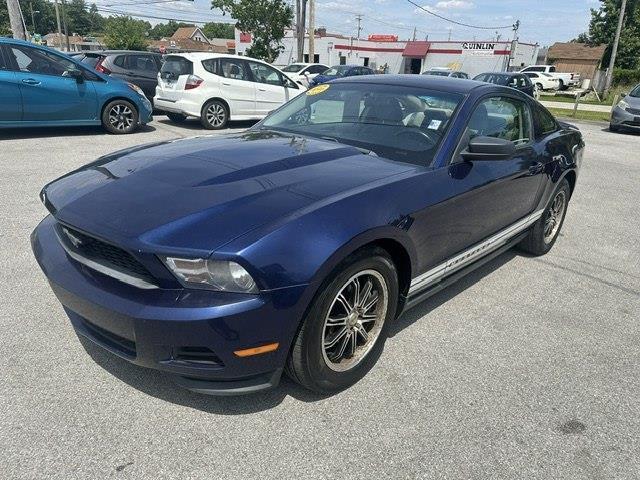 Ford Mustang V6 Coupe 2011