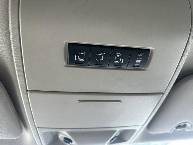 Chrysler Town & Country  2013