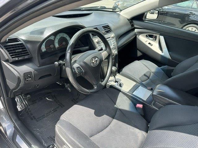Toyota Camry SE 6-Spd MT 2011