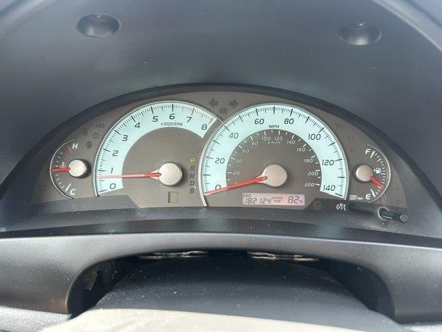 Toyota Camry SE 6-Spd MT 2011