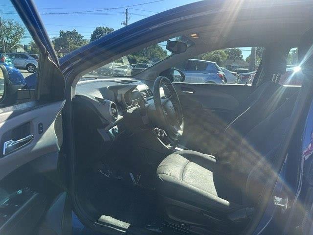 Chevrolet Sonic LT Auto 5-Door 2014