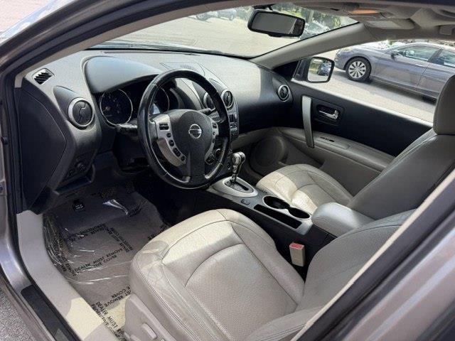 Nissan Rogue SL AWD 2010