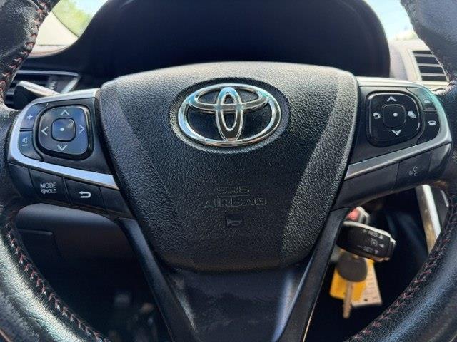 Toyota Camry SE 2015