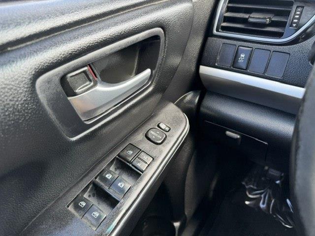 Toyota Camry SE 2015