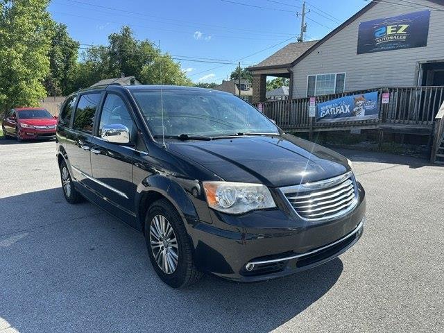 2013 Chrysler Town & Country Touring-L