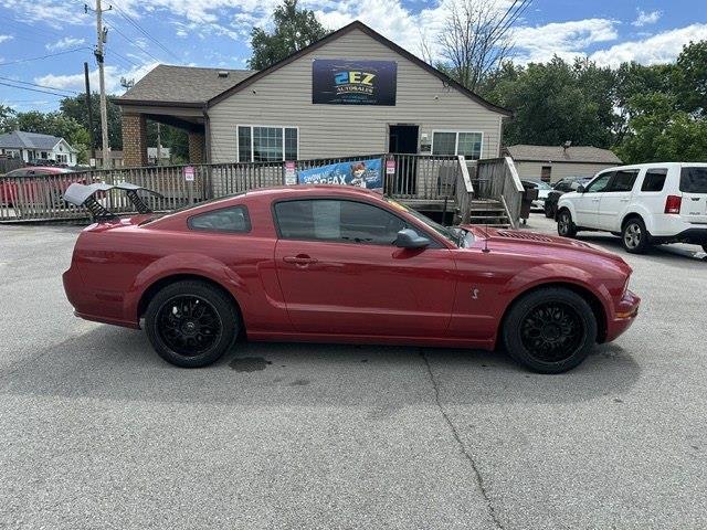 Ford Mustang GT Deluxe Coupe 2006