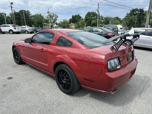 Ford Mustang GT Deluxe Coupe 2006