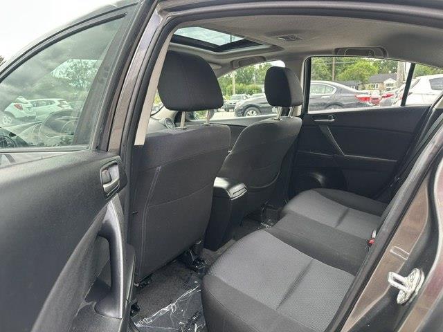 Mazda MAZDA3 i Touring 4-door 2010