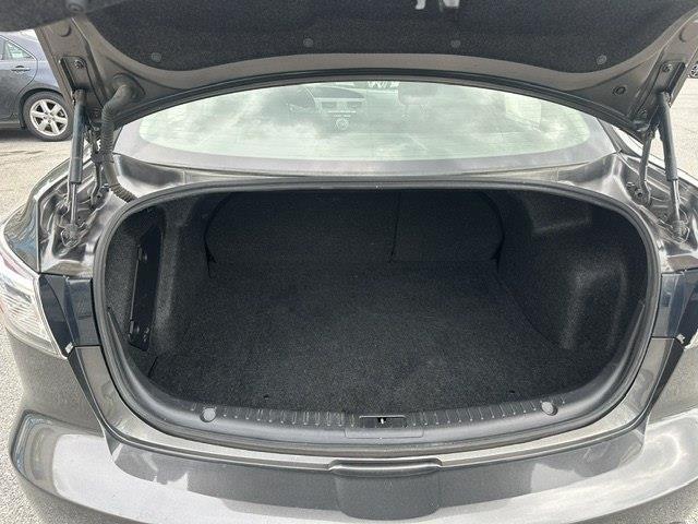 Mazda MAZDA3 i Touring 4-door 2010