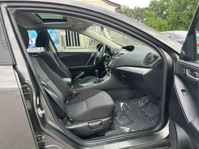 Mazda MAZDA3 i Touring 4-door 2010