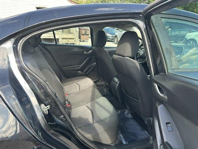 Mazda MAZDA3 i Sport AT 4-Door 2015