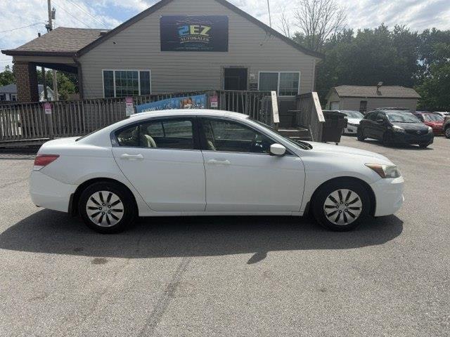 Honda Accord LX sedan AT 2012