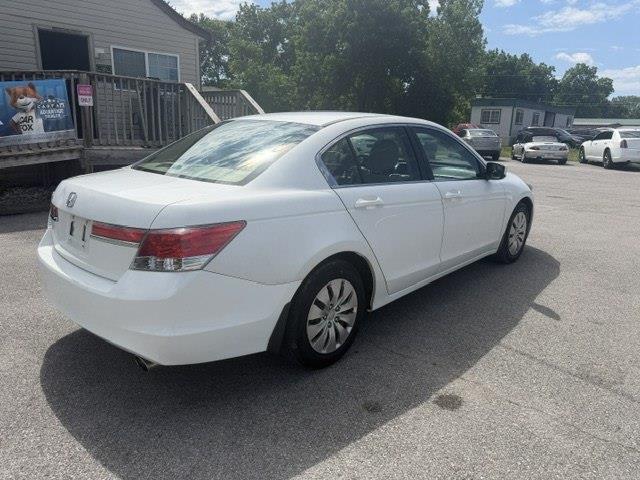 Honda Accord LX sedan AT 2012