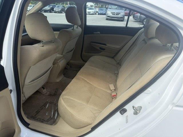 Honda Accord LX sedan AT 2012