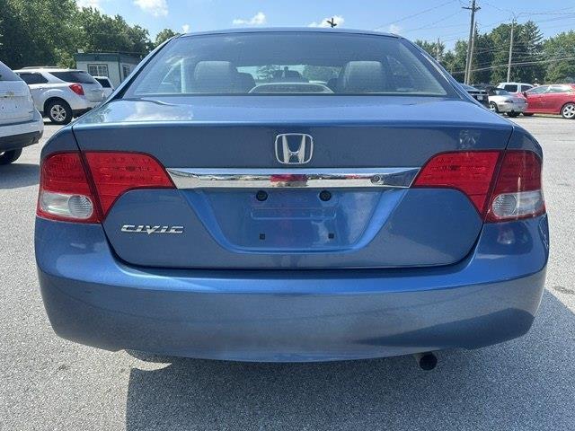 Honda Civic LX Sedan 5-Speed AT 2011