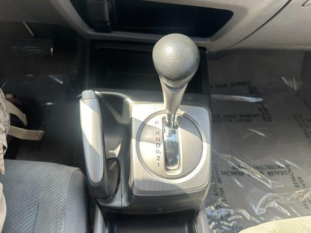 Honda Civic LX Sedan 5-Speed AT 2011
