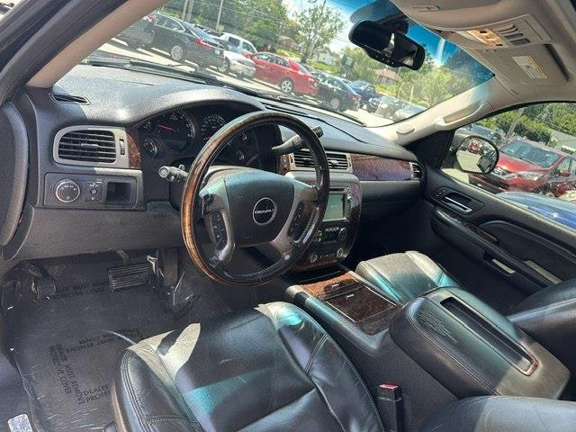 GMC Yukon Denali XL 4WD 2009
