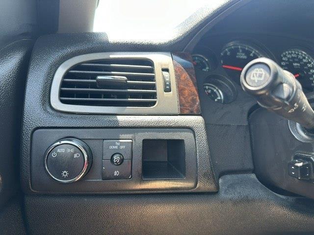 GMC Yukon Denali XL 4WD 2009