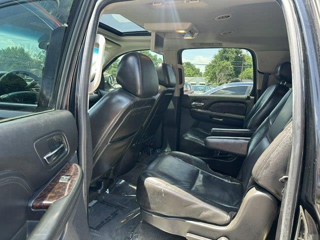 GMC Yukon Denali XL 4WD 2009