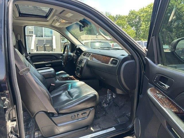 GMC Yukon Denali XL 4WD 2009