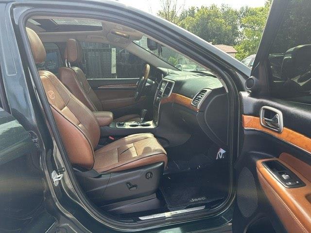 Jeep Grand Cherokee Overland 4WD 2011