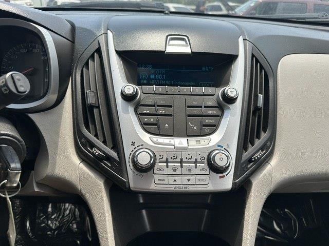 Chevrolet Equinox LS 2WD 2011