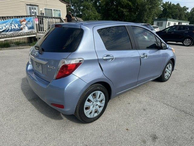Toyota Yaris LE 5-Door AT 2012