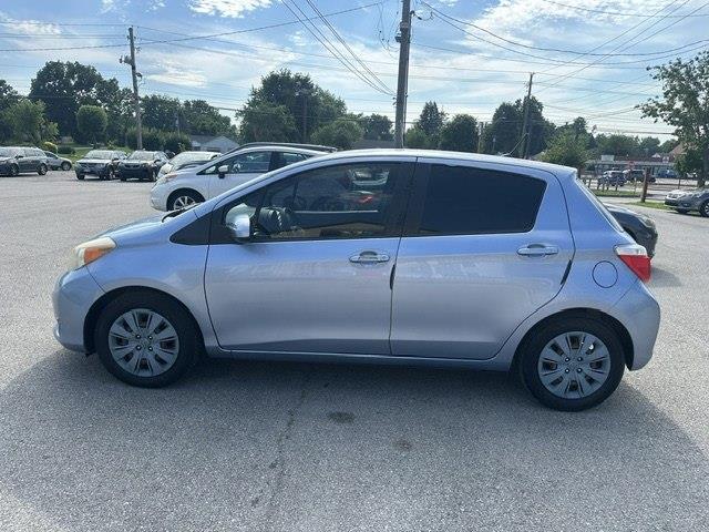 Toyota Yaris LE 5-Door AT 2012