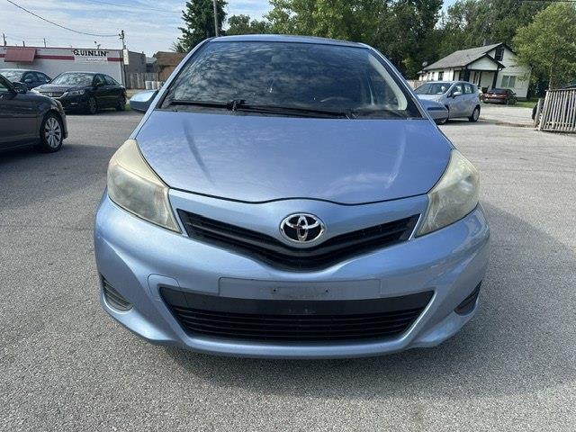 Toyota Yaris LE 5-Door AT 2012