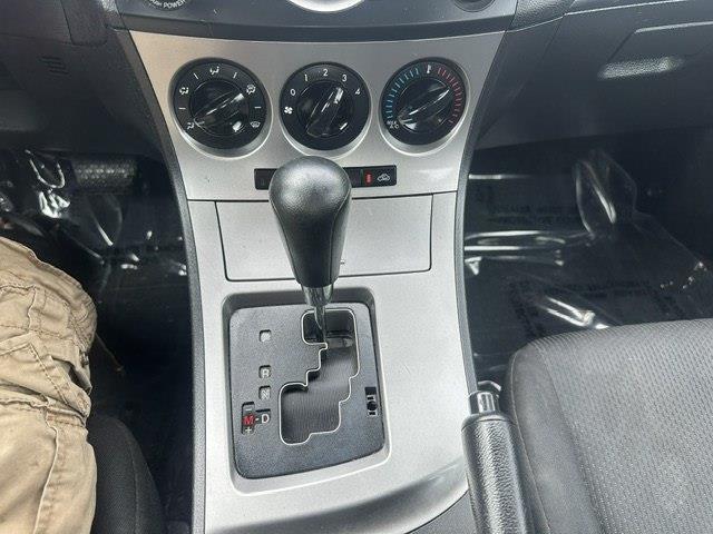 Mazda MAZDA3 i Sport 4-Door 2011
