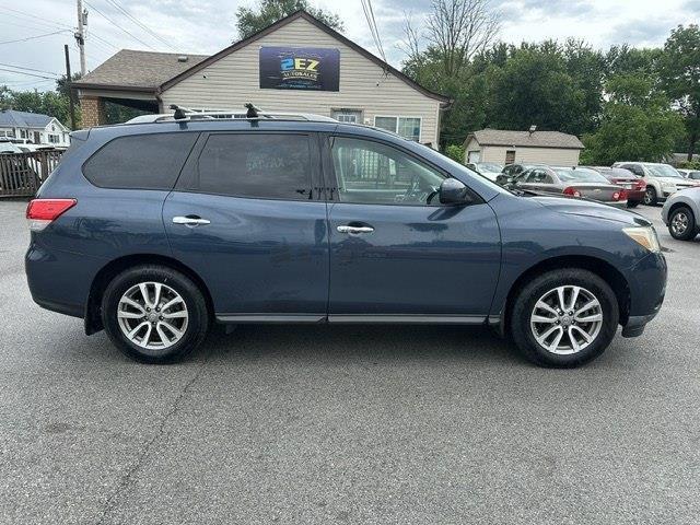 Nissan Pathfinder SV 4WD 2014